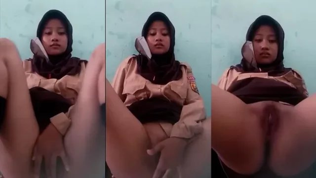 Bokep Indo Bocil Seragam Pramuka Omek di kelas