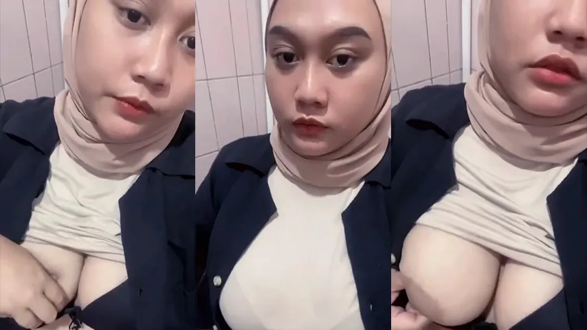 Hijab Toge Binal Pamerin Susu