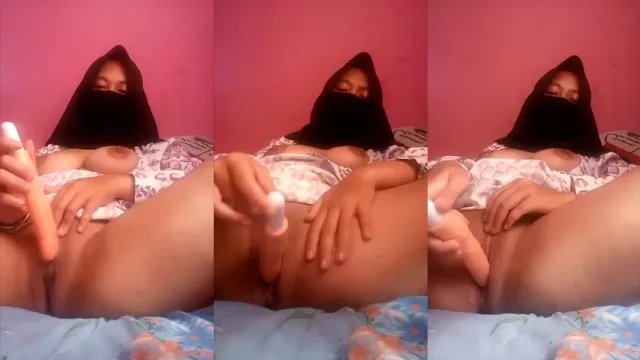 Bokep Indo Jilbab Hitam Omek Dildo