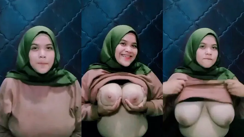 Kerudung Ijo Pamer Toket Viral