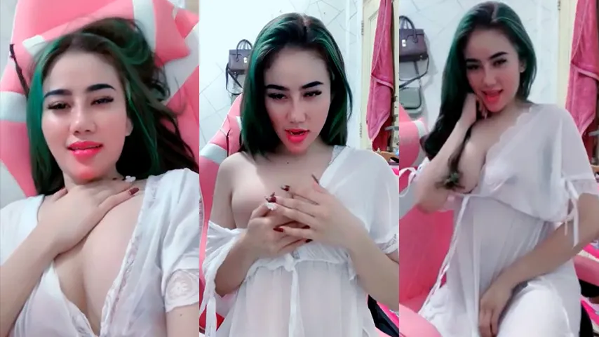 Mei Yien Live di Intip Keponakan