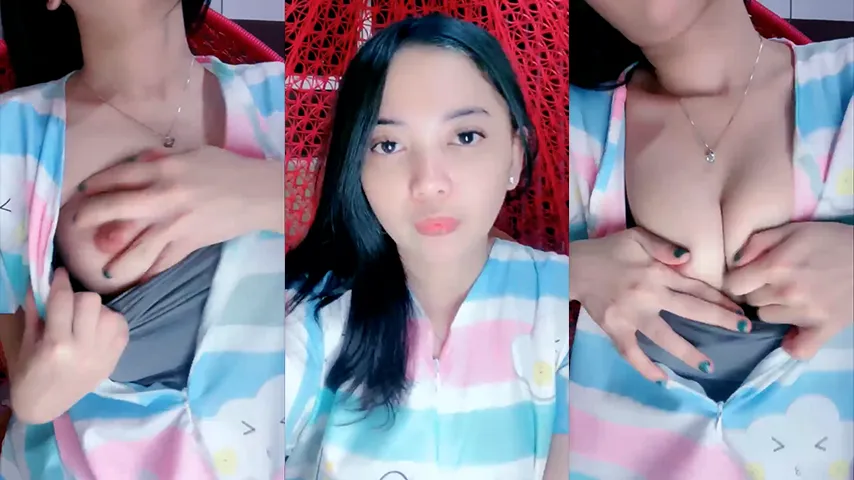 Wika Tiktokers Cantik Spill Puting Susu