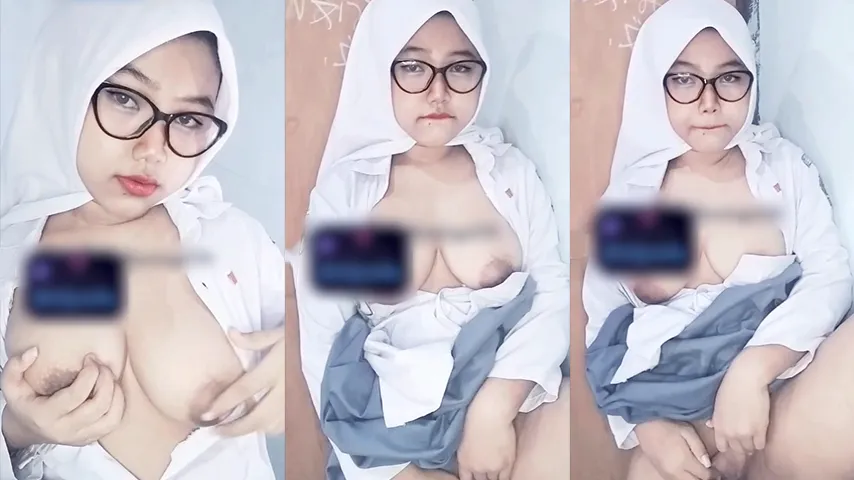 Ziijus4u Hijaber Binal Colmek Berdiri